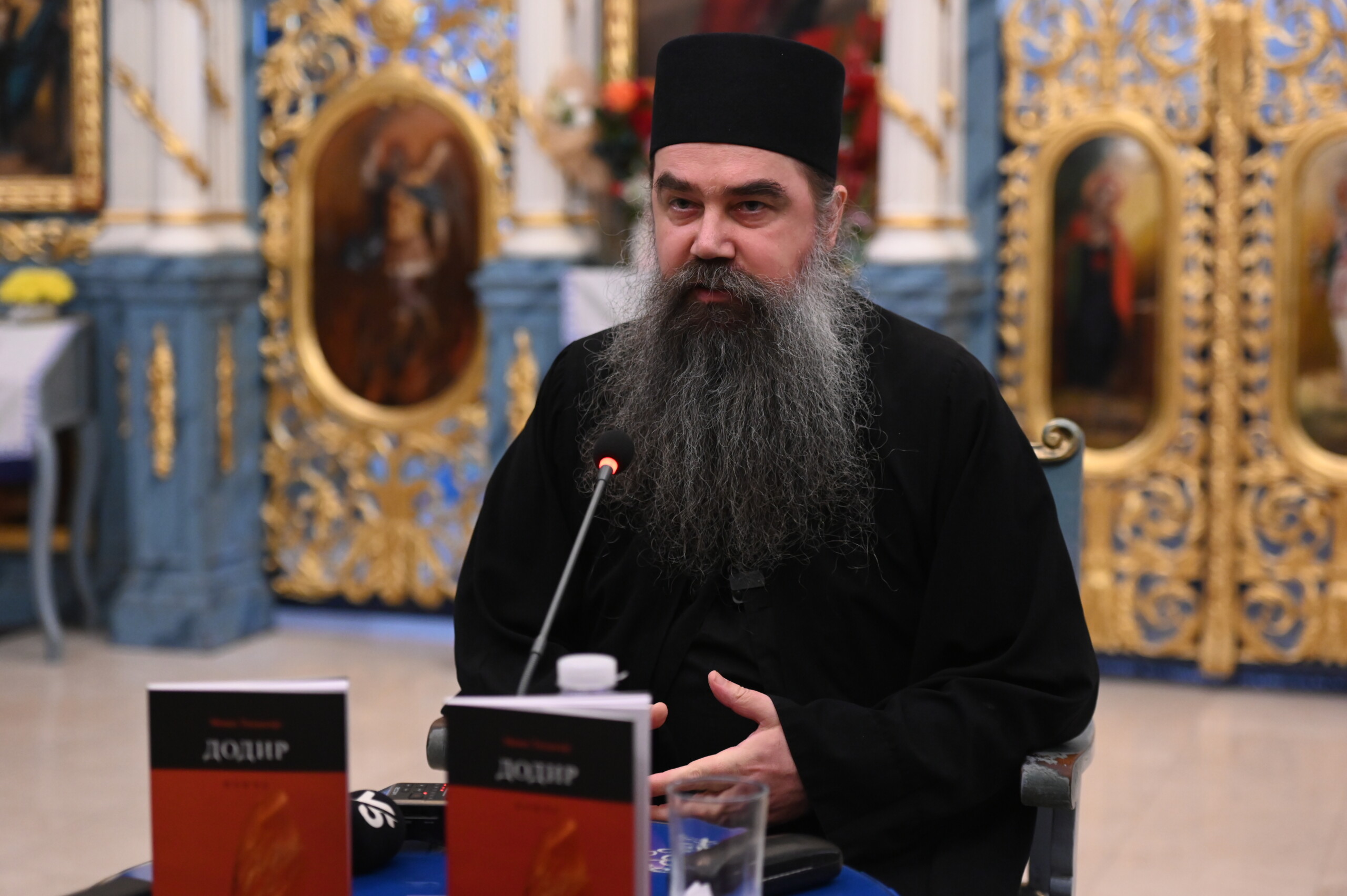 У Покровској цркви представљена књига „Додир“ монаха Теодосија